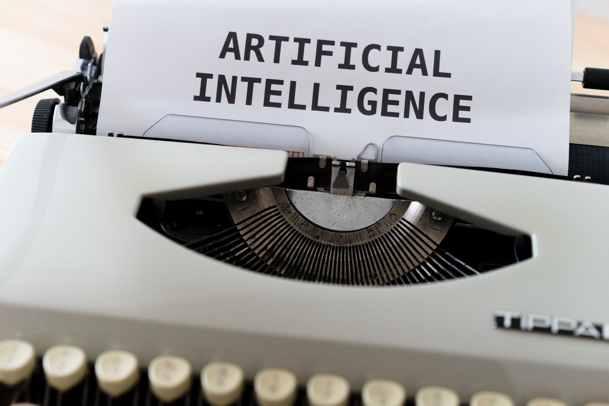 Intelligence Artificielle ou Artificial Intelligence et machine à écrire.