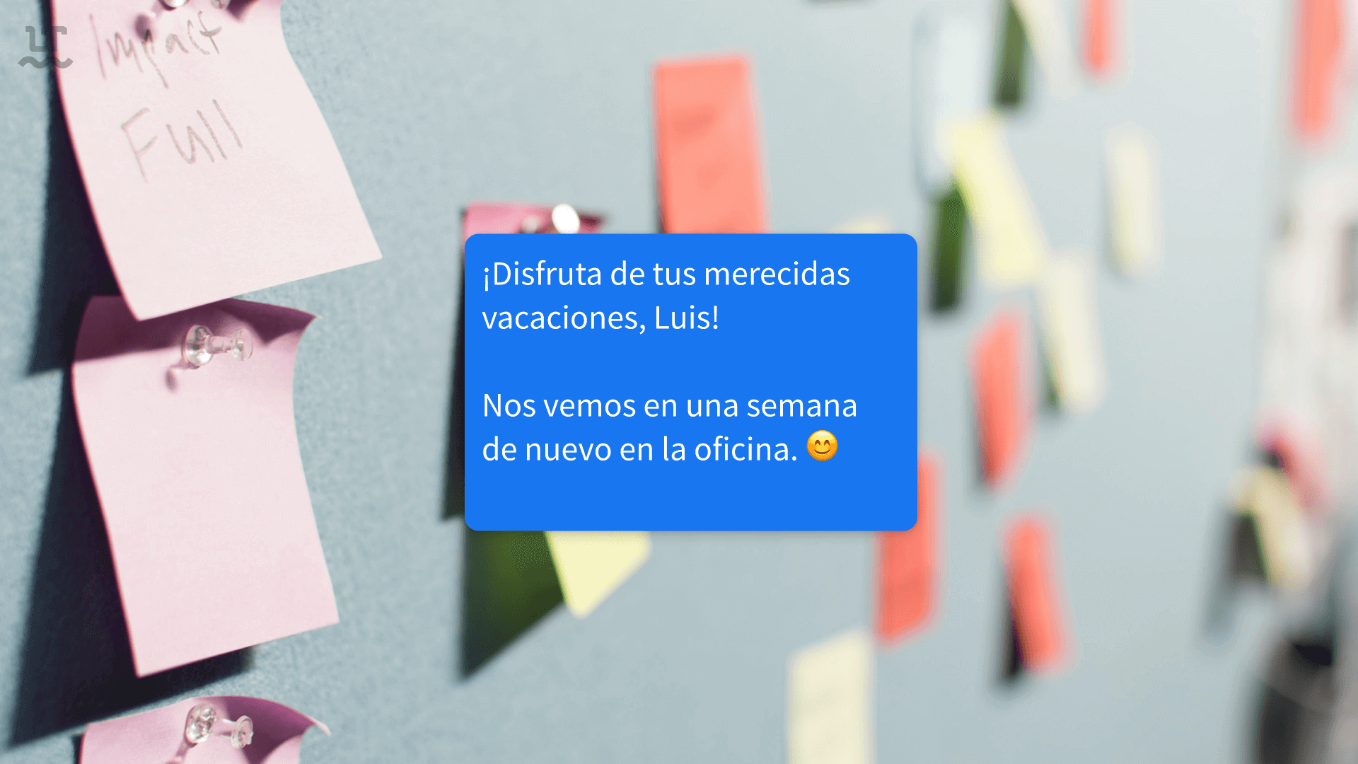 Escribirle a alguien una nota o email deseándole felices vacaciones.